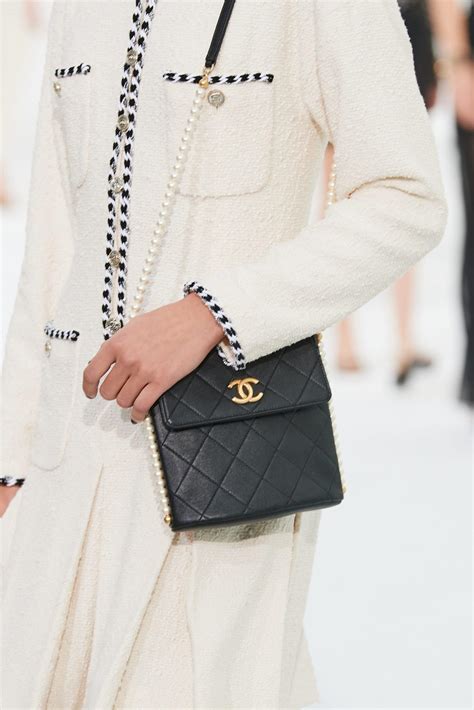 chanel shopping bags 2021.